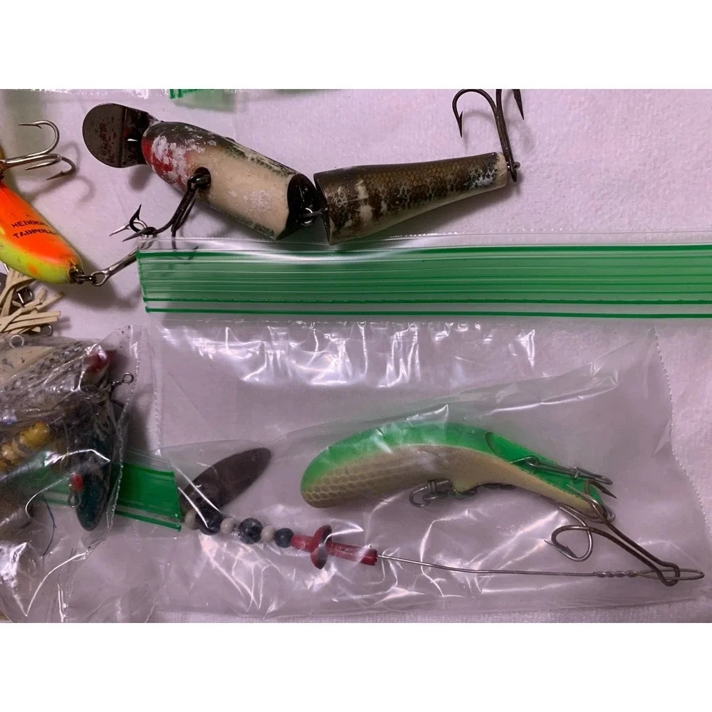 Large Lot Fishing Lures Used Erie Dearie Tadpolly Creek Chub Cordell Etc